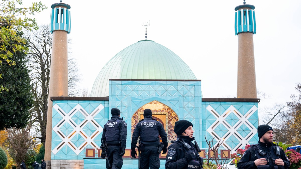 Zmasowana akcja w Niemczech. Naloty policji. Oto główny cel przeszukań