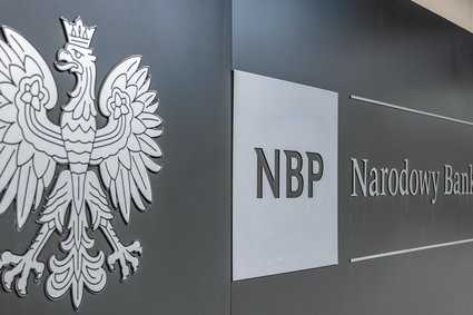 Oszuści łowią na wizerunek NBP. Bank centralny ostrzega