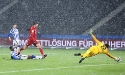 Robert Lewandowski spędził noc na lotnisku w Berlinie