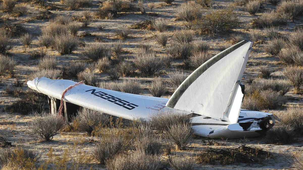 Właściciel firmy Virgin Galactic obiecał wyjaśnienie przyczyny katastrofy statku kosmicznego SpaceShipTwo. - Będziemy uczyć się na błędach - powiedział Richard Branson w sobotę przed spotkaniem ze swymi współpracownikami na pustyni Mojave w Kalifornii.