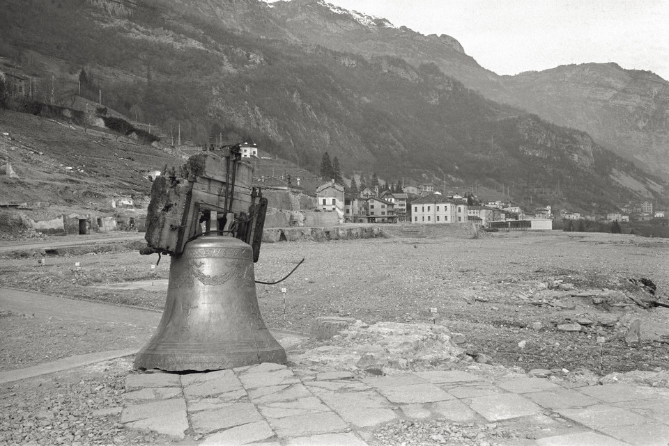 Katastrofa na zaporze wodnej Vajont (Włochy) w 1963 r. 