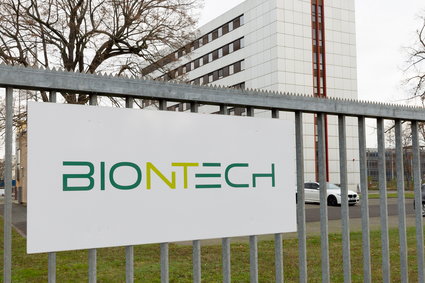 BioNTech wybuduje w Afryce trzy fabryki szczepionek przeciwko COVID-19