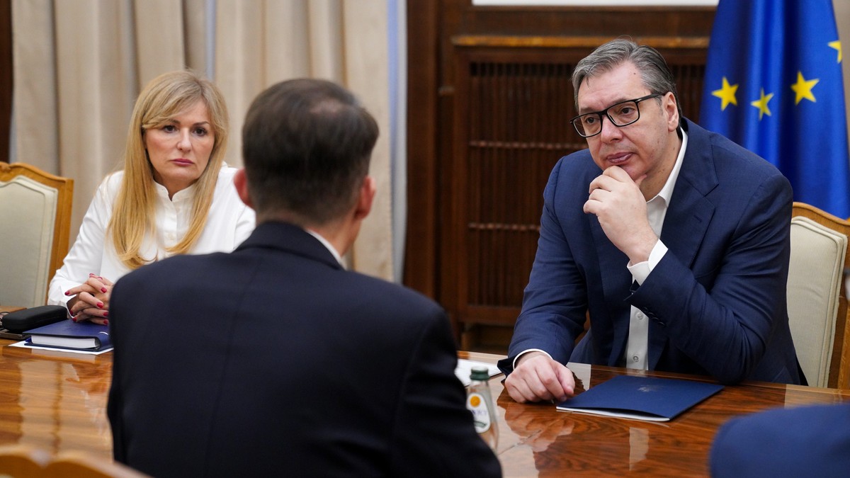 Vučić: Cena goriva danas će poskupeti za svega dinar