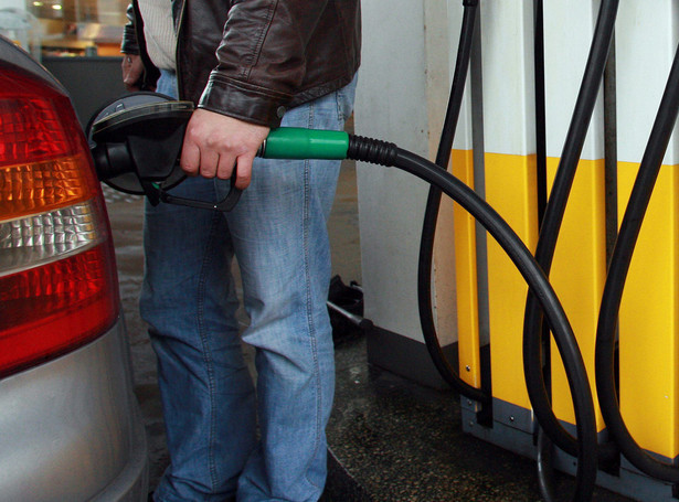 Rosną ceny benzyny na stacjach Lotosu