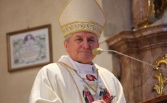 Kościół zgubił biskupa Janiaka? Takiej sytuacji w polskim Episkopacie jeszcze nie było