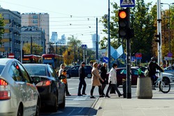 Jest źle, twierdzą badani przez CBOS. I boją się, że będzie jeszcze gorzej [SONDAŻ]