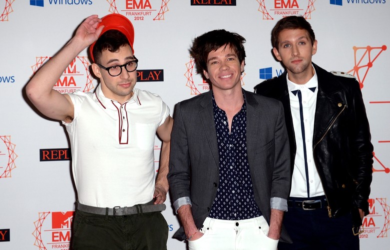 Muzycy grupy Fun.: Jack Antonoff, Nate Ruess i Andrew Dost na czerwonym dywanie MTV Europe Music Awards (EMA) 2012