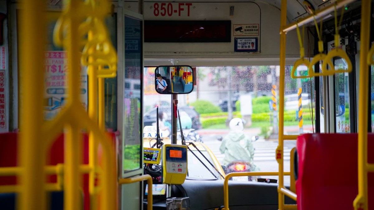 Orașul cu cel mai bun transport public din lume: 95% dintre locuitori sunt mulțumiți de o rețea impecabilă, care a depășit Singapore și marile metropole europene