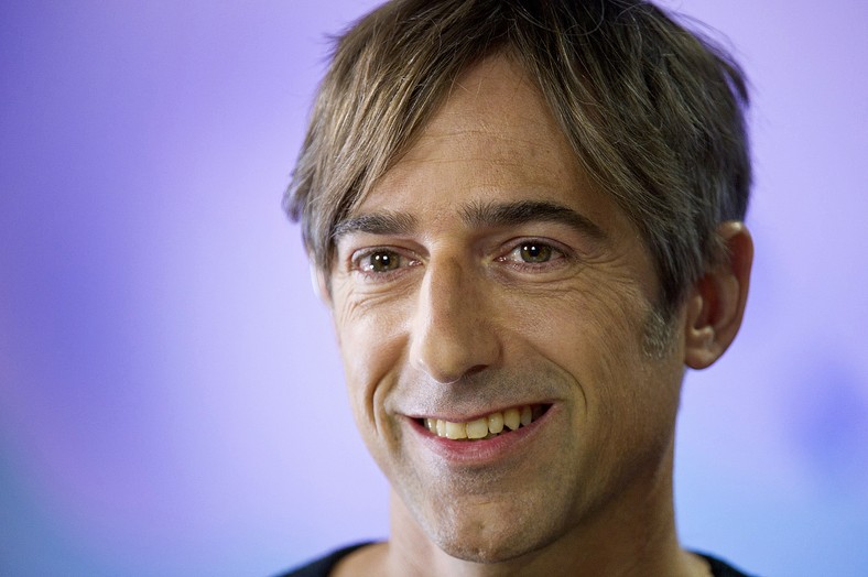 <strong>4. Mark Pincus</strong><br /><br />

szef  Zynga, producenta gier komputerowych, w tym niezwykle popularnej gry “Farmville”. Notowania Zyngi spadły w tym roku o 75 proc., a sama firma straciła utalentowanego menedżera. Zdaniem Finkelsteina ten absolwent Harvarda popełnił szereg poważnych błędów, w tym zbyt uzależnił zyski i bezpieczeństwo funkcjonowania firmy od Facebooka. I co gorsze, wykazał mało wiary w przyszłość firmy, skoro po upływie wymaganego prawem czasu od giełdowego debiutu, czym prędzej upłynnił 16 mln swoich akcji.<br /><br />