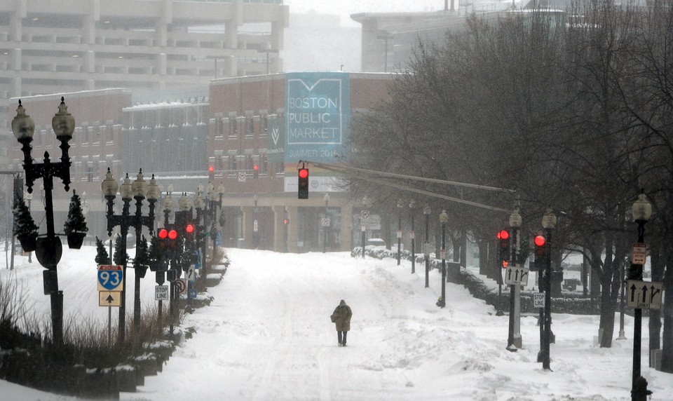 USA SNOWSTORM (Winter Storm in New England)