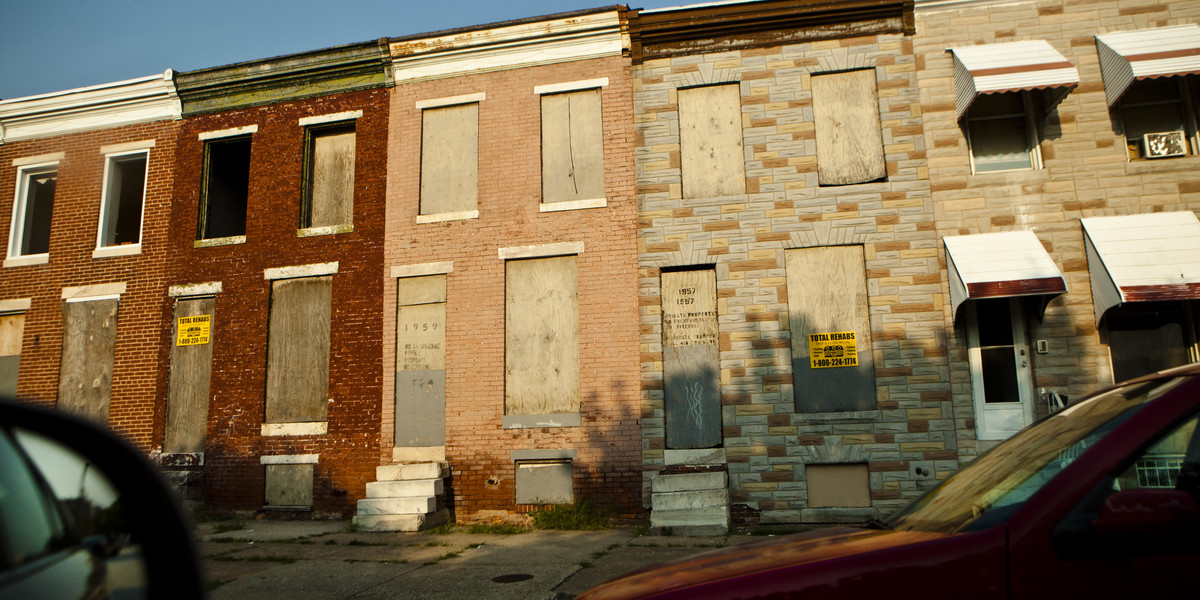 Baltimore próbuje ożywić część swoich "najtrudniejszych" dzielnic za pomocą projektu mieszkaniowego za 1 dol.