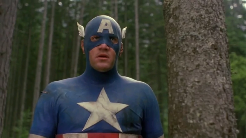 "Kapitan Ameryka" (1990) - kadr z filmu