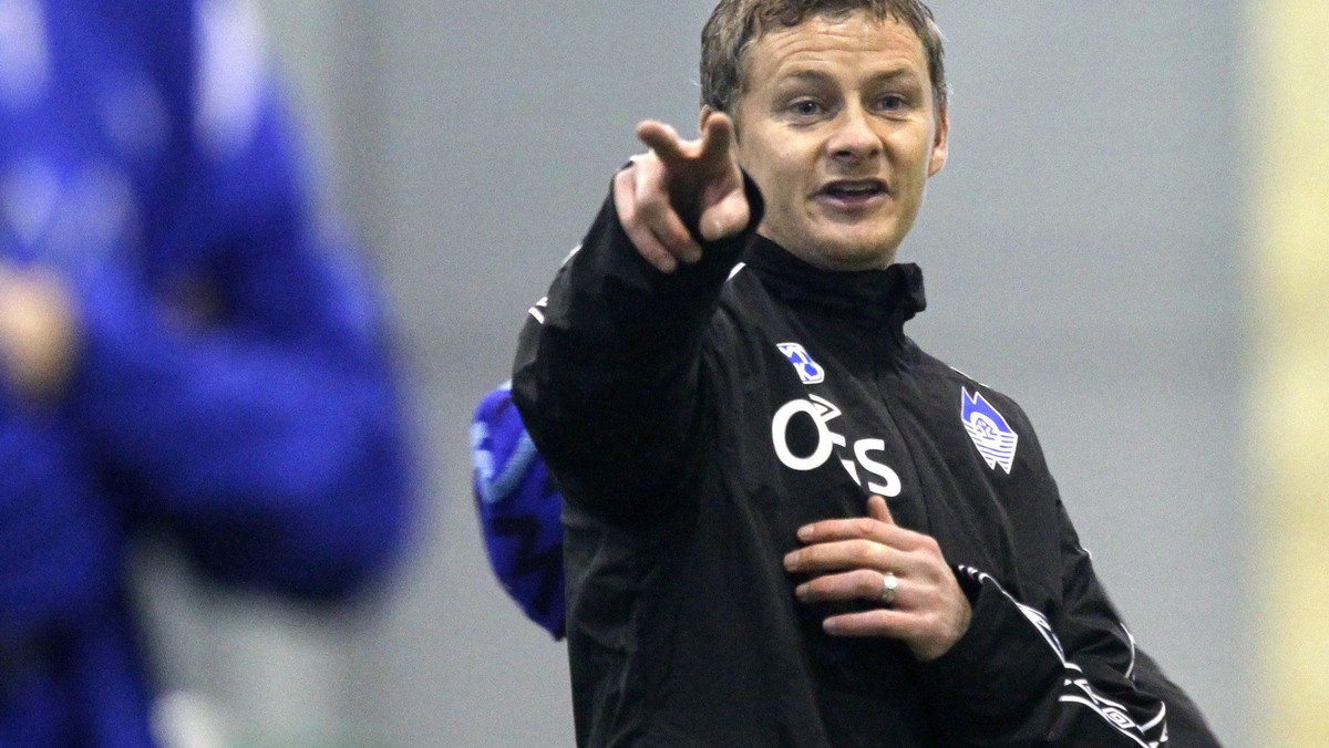 Trener Molde, Ole Gunnar Solskjaer prowadzi rozmowy z Aston Villą na temat objęcia stanowiska szkoleniowca zespołu. - Potwierdzam, że Ole negocjuje warunki z The Villans - poinformował szef norweskiego klubu, Tarje Nordstrand w rozmowie ze Sky Sports.