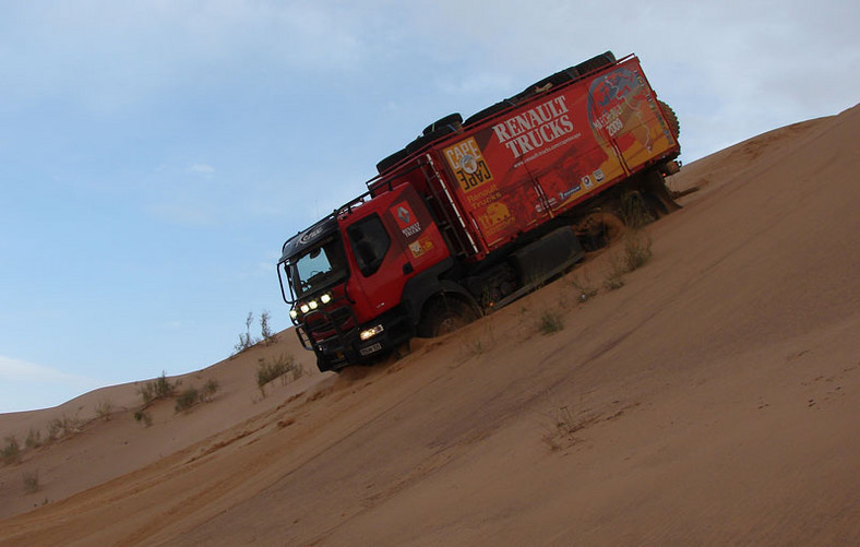 Renault Trucks Cape to Cape: Reportáž - Pouští a kamením