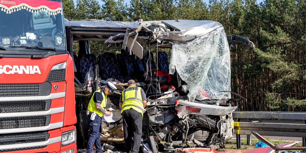 Wypadek polskiego autokaru na A12 w Niemczech.