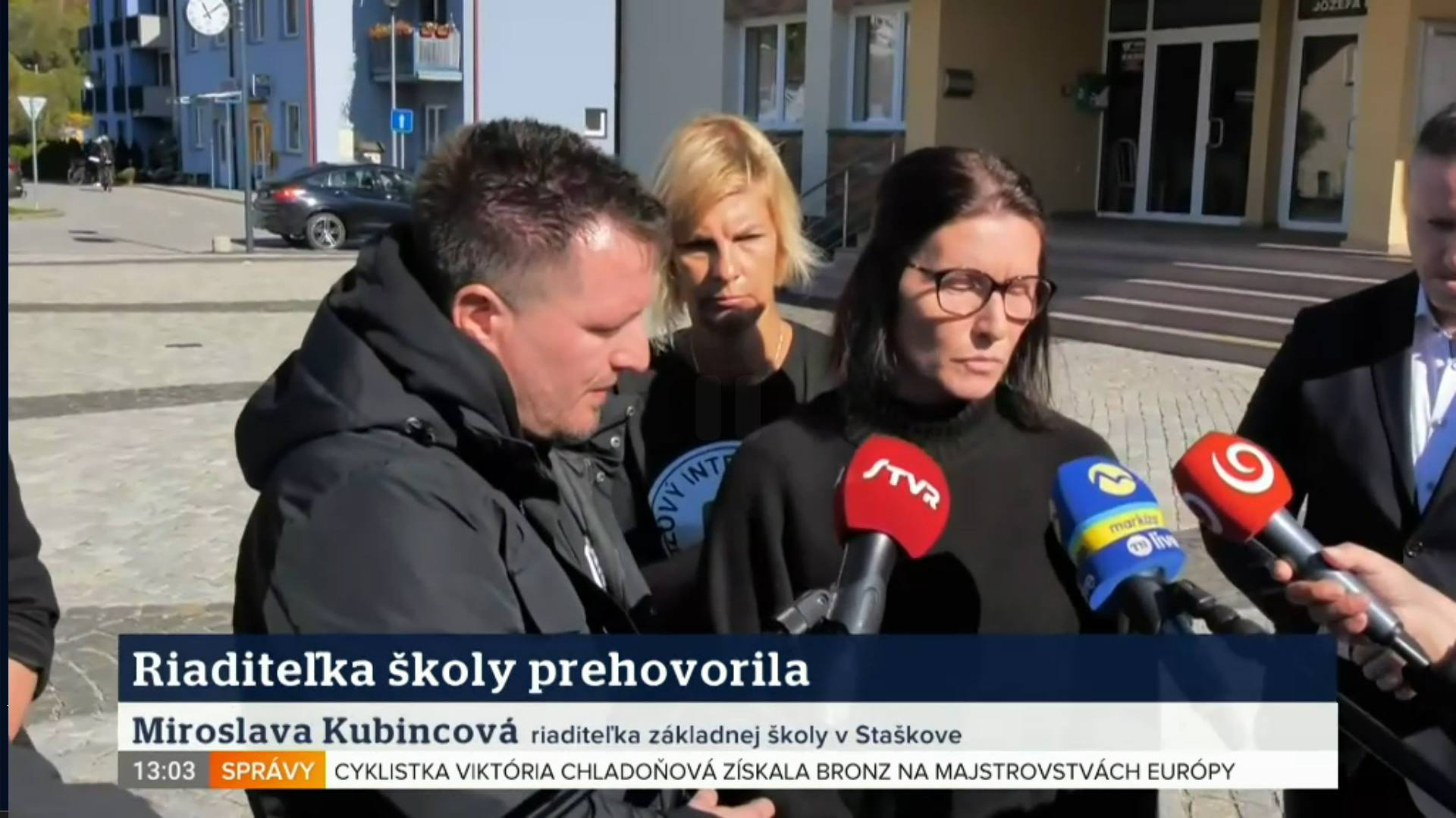 Riaditeľka základnej školy v Staškove Miroslava Kubincová. 