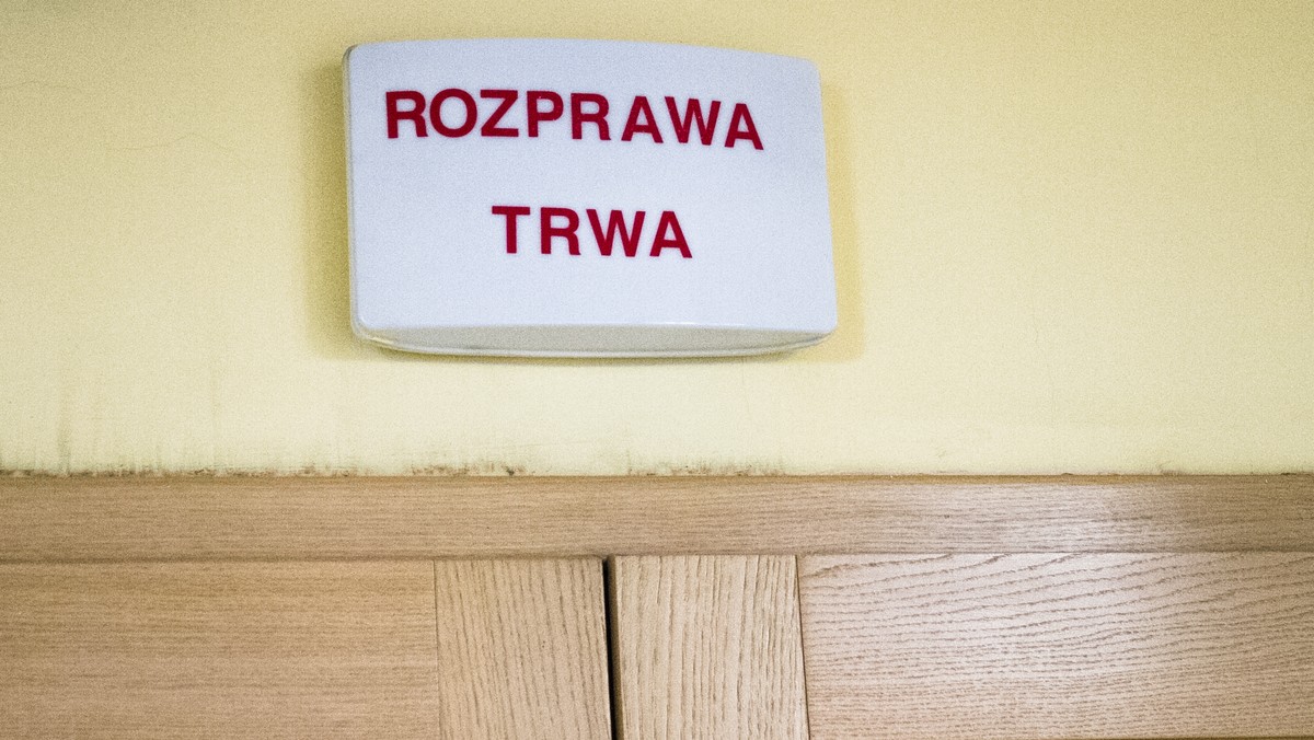 Radca prawny Tomasz Tuczapski spędził pół roku w areszcie tymczasowym, do którego trafił w listopadzie 2009 r. Wcześniej, przez wiele miesięcy opracowywał procedury wymuszające prawidłowość i legalność operacji finansowych dokonywanych w ramach Spółdzielczej Kasy Oszczędnościowo-Kredytowej (SKOK).