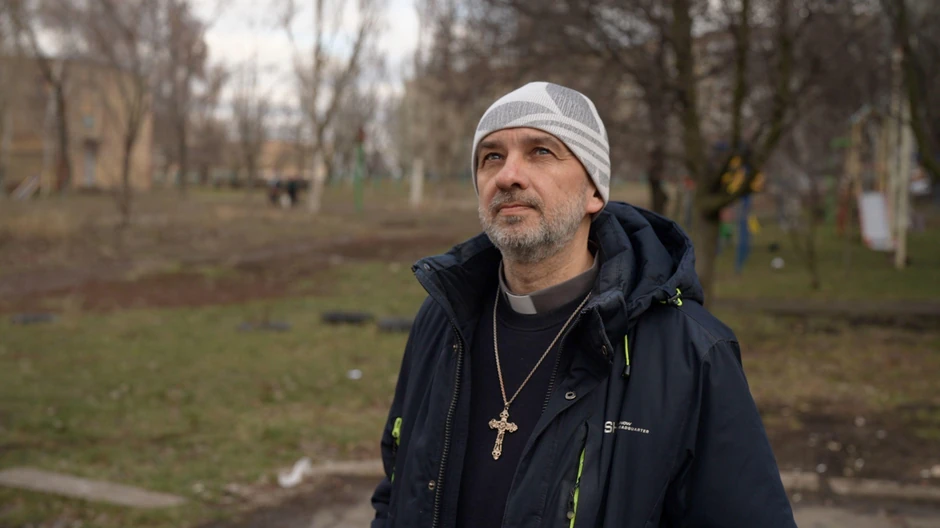 Protestantski sveštenik Andrij Gorlov kaže da se osećao mirnije u rodnom gradu blizu linije fronta nego u predgrađu Kijeva. | Foto: BBC