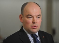 Transfobia? Wicemarszałek Sejmu przejrzała Dziedziczaka