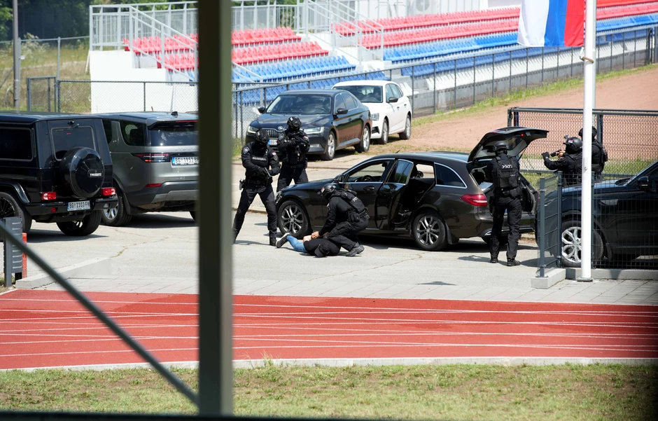 Pomoćnik direktora policije pukovnik policije Željko Brkić i generalni sekretar Interpola Valdesi Urkiza 