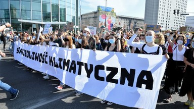 Młodzieżowy Strajk Klimatyczny przeszedł ulicami Warszawy [GALERIA]