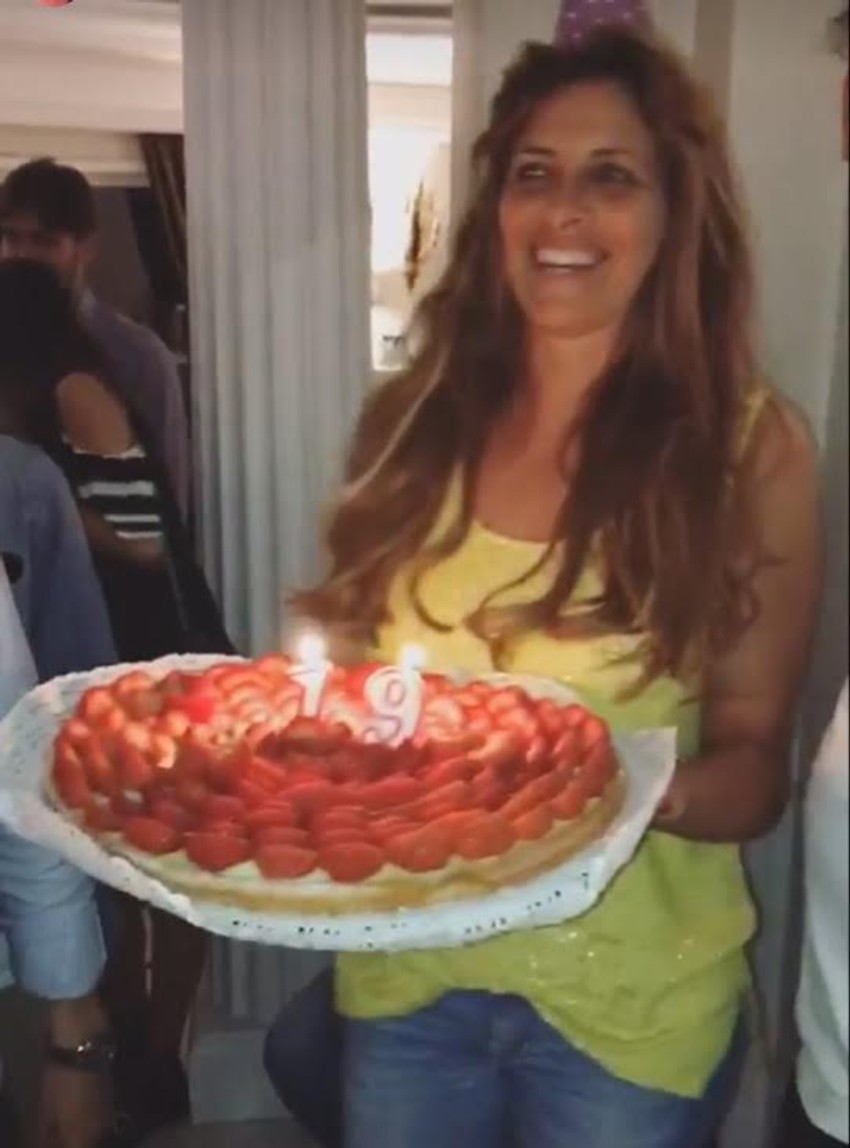 Na meniju je bila domaćinska torta