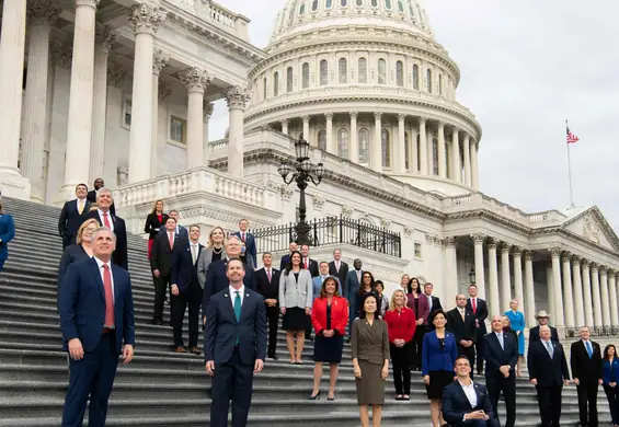 Piękny gest pastora w stronę kobiet zasiadających w Kongresie USA. Potępili go konserwatyści