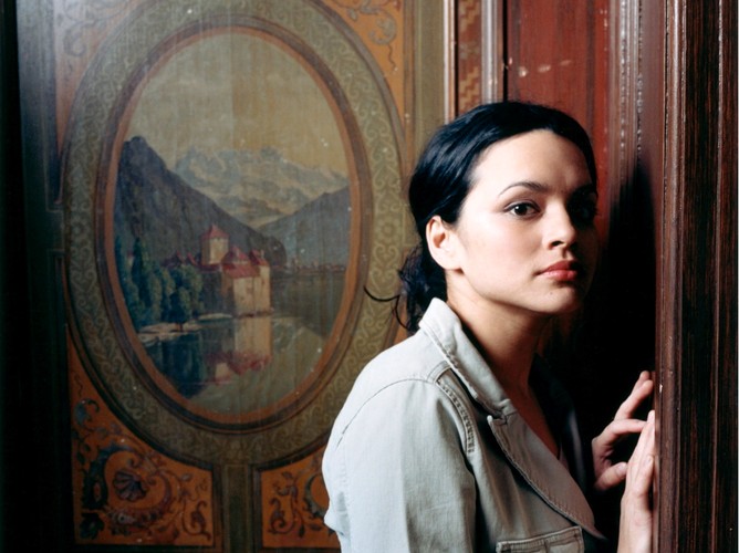 Norah Jones z czasów 'Not Too Late' (2007)