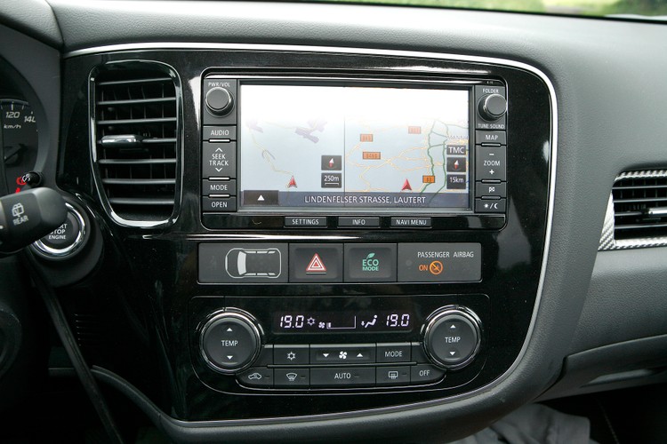 Mitsubishi outlander