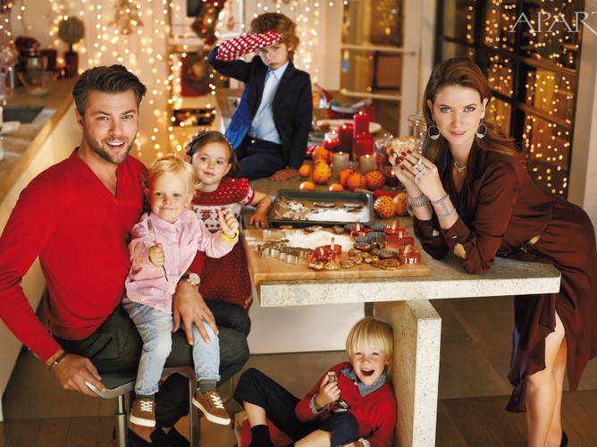 Karolina Malinowska i Olivier Janiak w kampanii Apart