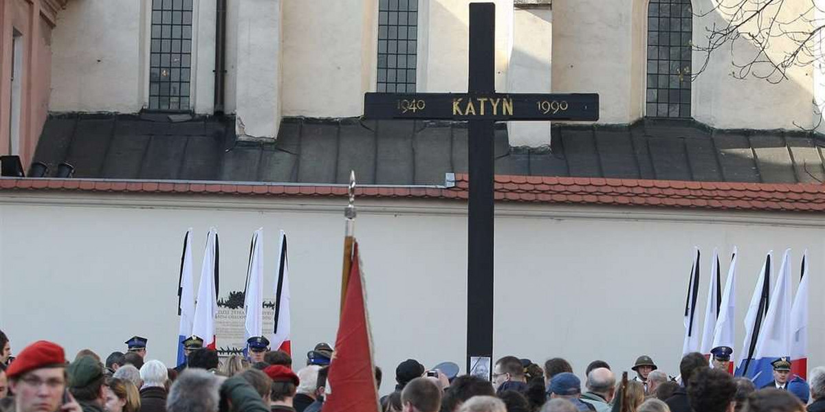 Solidarność chce zrównać Smoleńsk z Katyniem