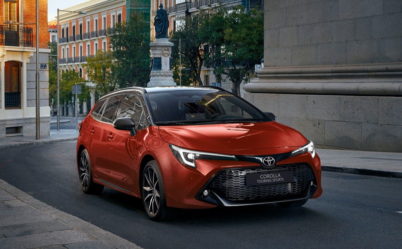 Nowa Toyota Corolla 2025