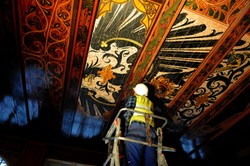 Skarb odkryty pod sufitem szczecińskiej komendy. Czarny orzeł pruskiego króla