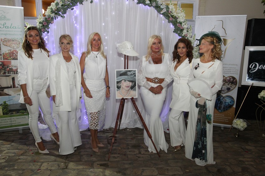 Žurka za Isidoru Bjelicu