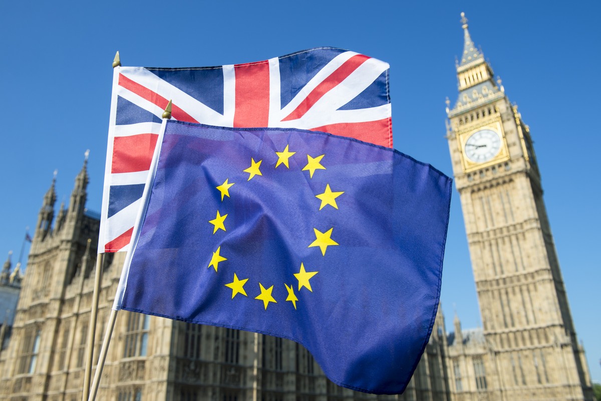Unia Europejska i Wielka Brytania kontra big techy