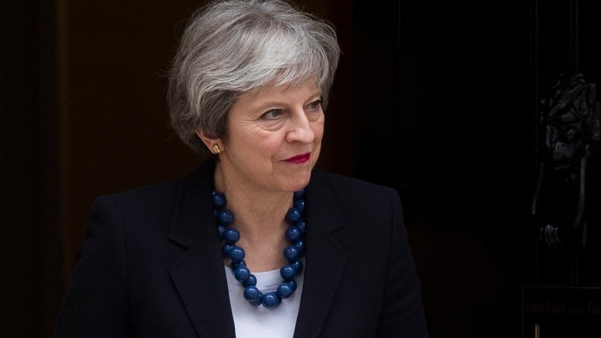 Brytyjskie media poinformowały wieczorem, że premier Theresa May zwołała na dzisiaj nadzwyczajne posiedzenie rządu w celu podjęcia decyzji ws. ewentualnego zaangażowania militarnego w Syrii.