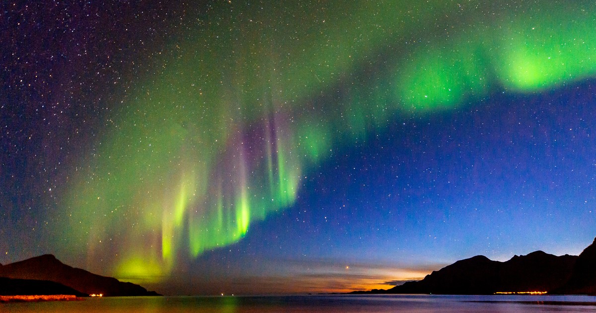 Más explosiones en el sol.  Esto fue causado por la reciente aurora boreal.