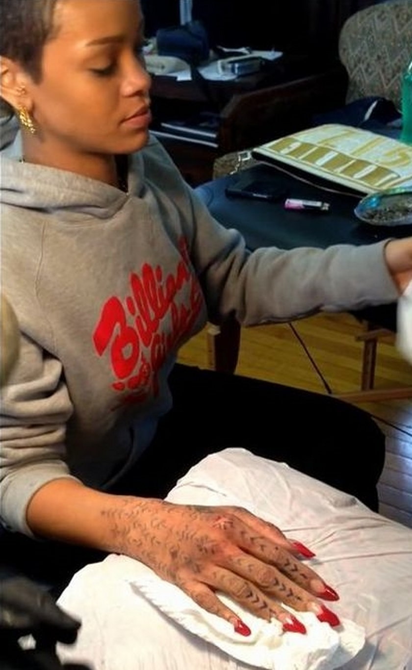 Rihanna i jej nowy tatuaż