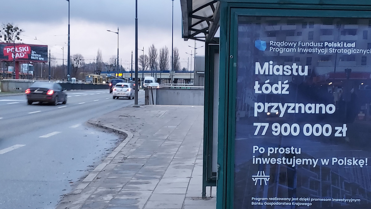 Polski Ład w Łodzi. Niewpuszczony na łódzkie autobusy zajął miejski przystanek