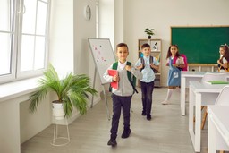 Uczniowie będą się uczyć krócej. Szykują się duże zmiany w szkołach. Kiedy skrócone lekcje?