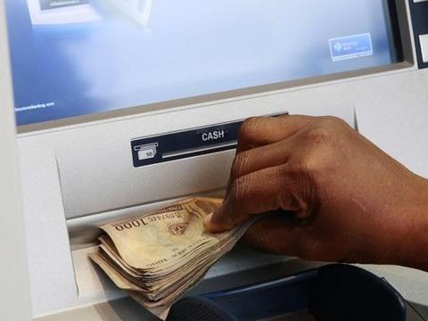 Nigerian banks begin implementation of new charges on ATMs, e-Transfers ...