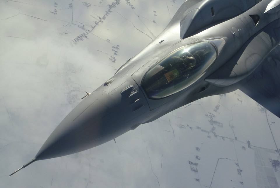 F-16