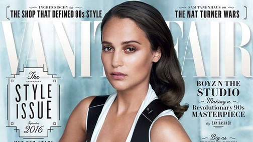 Alicia Vikander gyönyörű és még villant is!