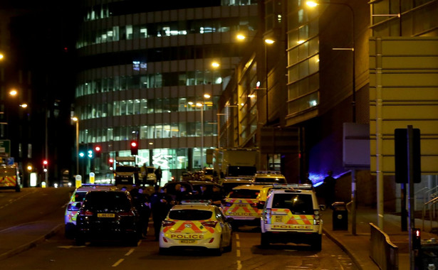 Wstępne informacje: Wybuch w Manchesterze spowodował zamachowiec-samobójca