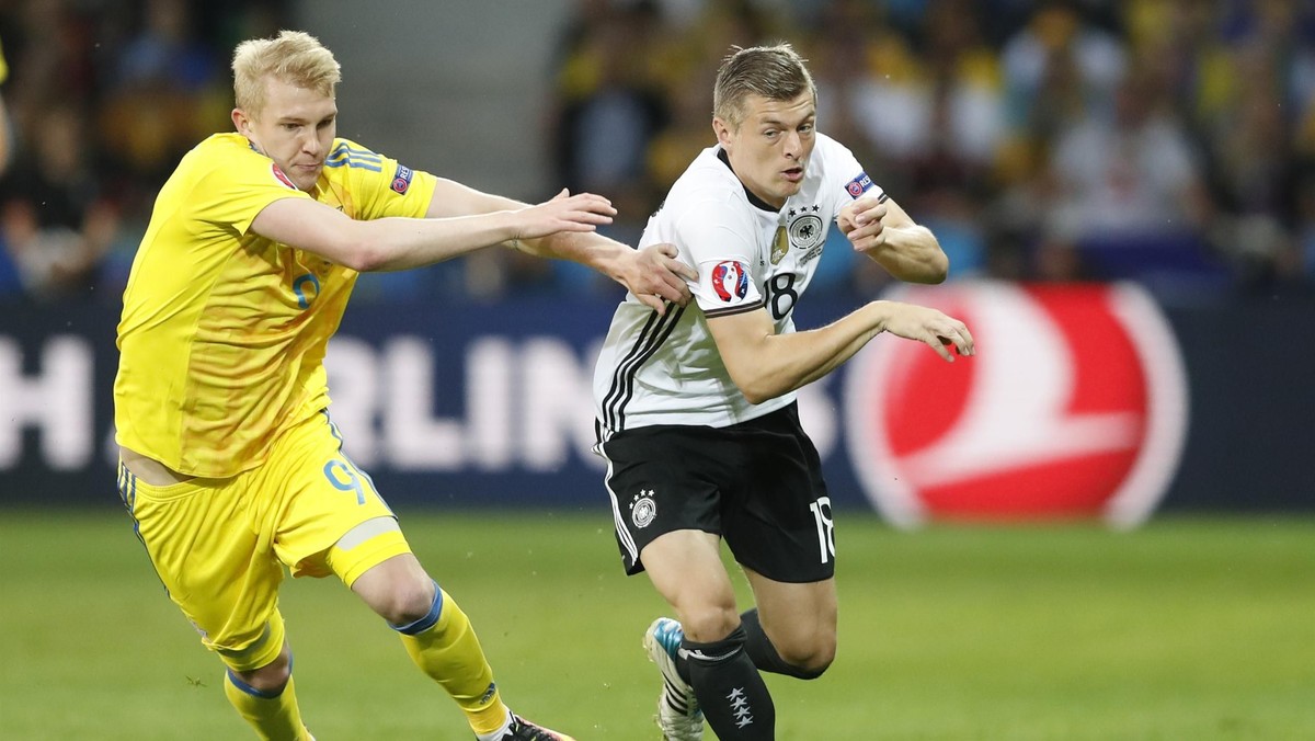 Najlepszy zawodnik reprezentacji Niemiec w pierwszym meczu na Euro 2016 nie jest do końca zadowolony z postawy drużyny. Nasi zachodni sąsiedzi po bramkach Shkodrana Mustafiaego i Bastiana Schweinsteigera wygrali z dobrze prezentującą się Ukrainą 2:0. - Chcemy grać o wiele lepiej - powiedział Toni Kroos. W czwartek mecz z Polakami.