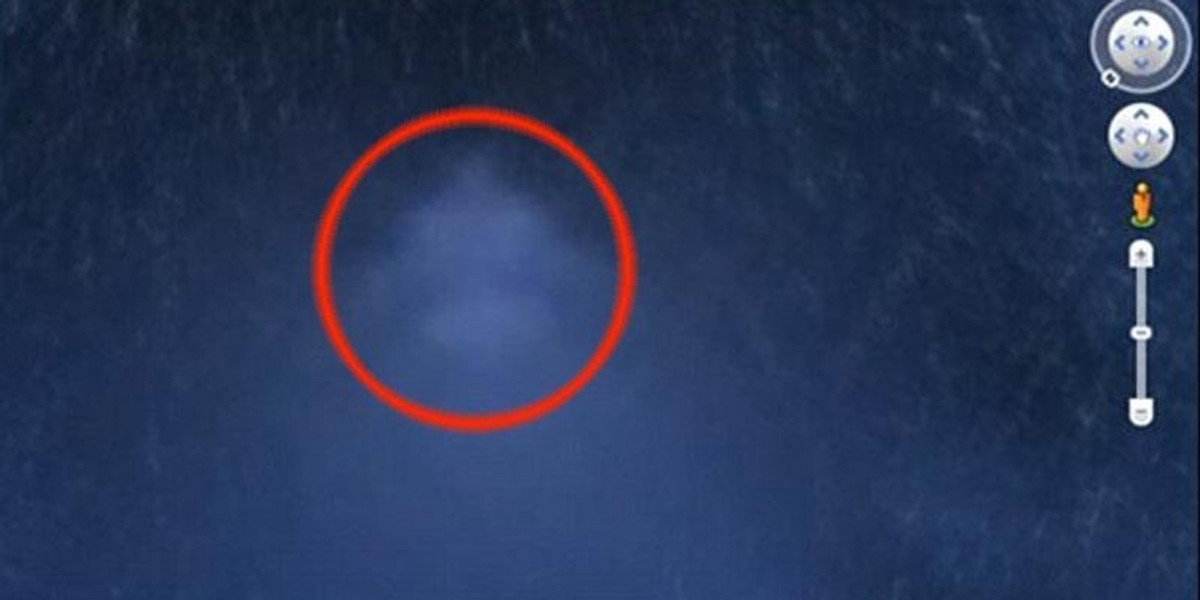 Tajemniczy obiekt w oceanie. To baza UFO?