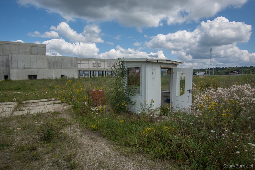 Niedokończone centrum handlowe, wrzesień 2022 r.