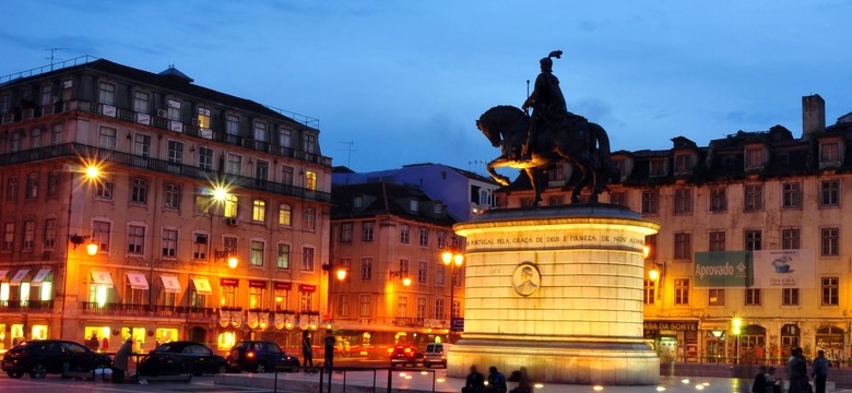 Śledztwo odsłania szokujące postępki premiera. Kraj osłupiał