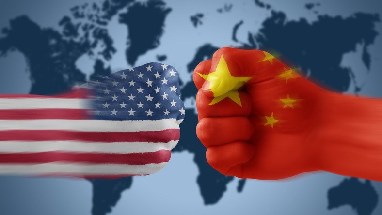 Wraz z nowymi amerykańskimi cłami na chińskie produkty eskaluje konflikt handlowy Chiny-USA, ale w rzeczywistości gra toczy się o globalne przywództwo, komentuje szwajcarski ekonomista Thomas Straubhaar.