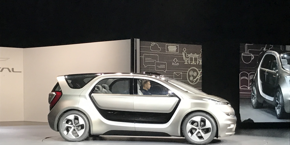 Fiat Chrysler just unveiled an all-electric, high-tech concept vehicle that can drive more than 250 miles per charge